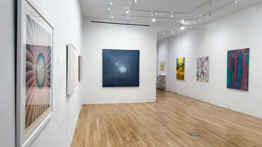 Various artists, Beyond the surface, exhibition view. Courtesy of Upsilon Gallery