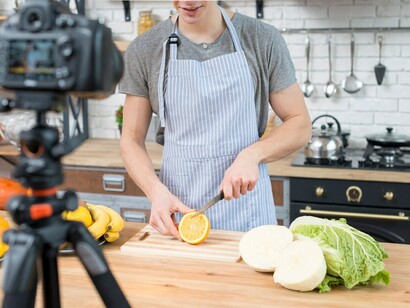 Se llenan los espacios mientras se desarrolla un diálogo entre la imagen y el espectador