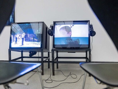 Various artists, Breaking down walls! Exhibition view. Courtesy of Museum der Moderne