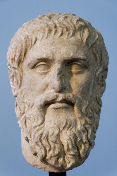 Copia del retrato de Platón por Silanion circa 370 a. C. para la Academia de Atenas. Los recursos literarios son útiles para las enseñanzas filosóficas