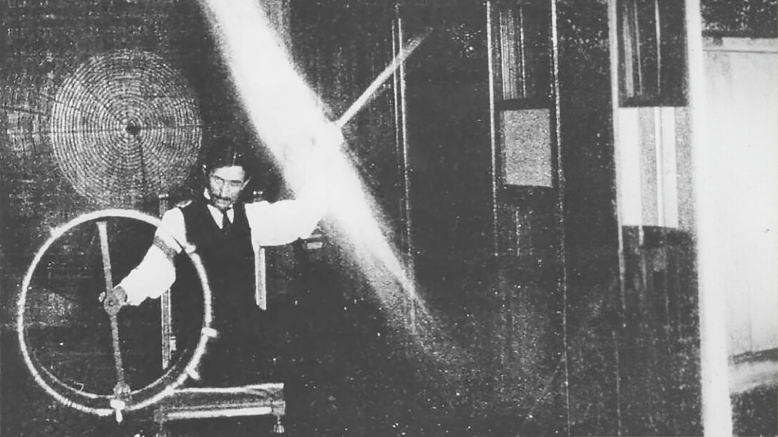 Nikola Tesla, ingénieur et inventeur d’origine serbe.