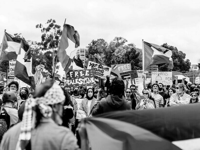 Israël, de son côté, a subi des attaques de roquettes constantes, créant un sentiment croissant d'insécurité parmi la population, avec des abris anti-aériens et des évacuations fréquentes dans les villes du sud