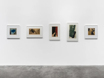 Anna Bella Geiger, Quase mapa, quase mancha, exhibition view. Courtesy of Mendes Wood DM