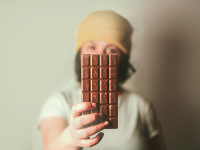 El chocolate oscuro es un antioxidante capaz de prolongar el crecimiento de las arrugas