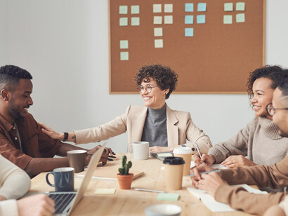 La innovación de una universidad comprende dos campos definidos: la creación de conocimientos mediante la investigación y la sabiduría universal