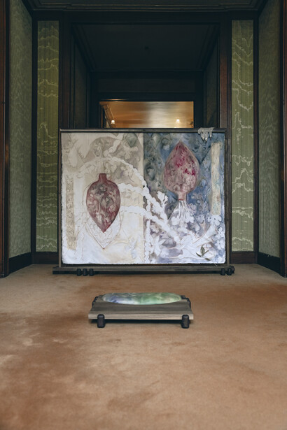 Various artists, Smooth as velvet, exhibition view. Courtesy of Horta Museum