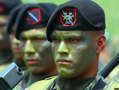Soldados salvadoreños