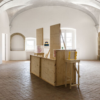 Bruno Ollé, Paisatge de lluna i sol, exhibition view. Courtesy of Alzueta Gallery