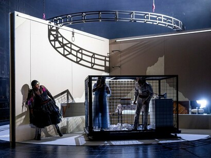 Wasteland, Peter Pan. Courtesy of the Deutsches Theater