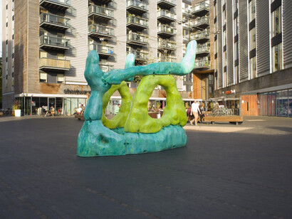 Karen Tang ‘Synapsid’, 2014, Sculpture at Bermondsey Square: Commission 1, Image Courtesy of Vitrine, Photographer Jonathan Bassett