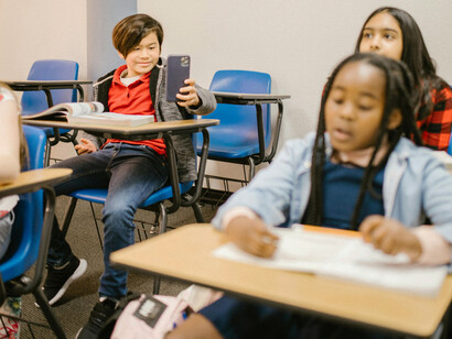 Entenda a importância da responsabilidade digital e como ela influencia a qualidade das interações e relacionamentos online e offline