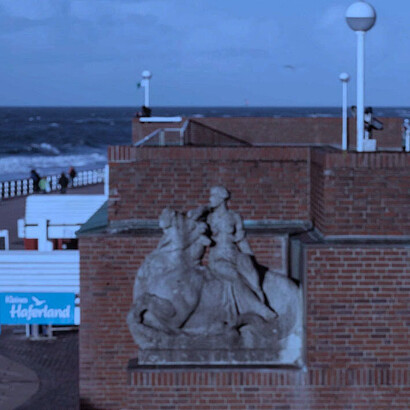 Sylt, Westerland Promenade. "Europa auf dem Stier" (1914) von Ludwig Manzel