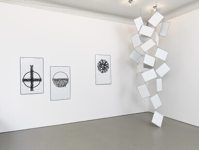 Ursula Sax, Unuhren und Frühe Werke (Unclocks and Early works), exhibition view. Courtesy of Semjon Contemporary