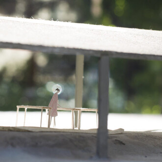 Vue de l’exposition Junya Ishigami, Freeing Architecture, Fondation Cartier pour l’art contemporain, Paris, 2018. © JUNYA.ISHIGAMI+ASSOCIATES. Photo © Thibaut Voisin.