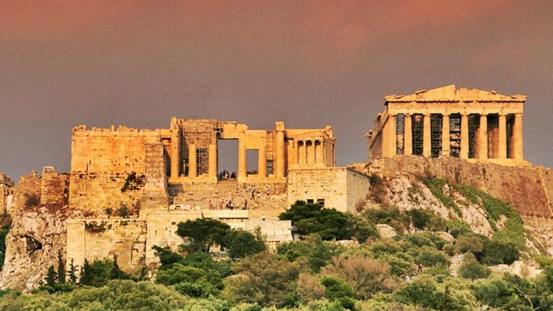Atenas. Atardecer sobre la Acrópolis