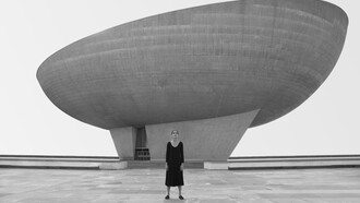 Shirin Neshat, Roja, 2016, Stampa ai sali d’argento, Shirin Neshat, © Courtesy l’artista Gladstone Gallery