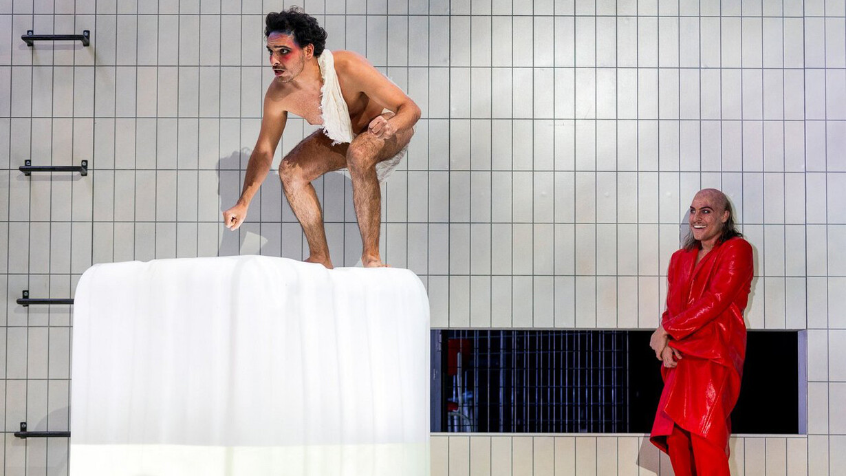 Wasteland, Peter Pan. Courtesy of the Deutsches Theater