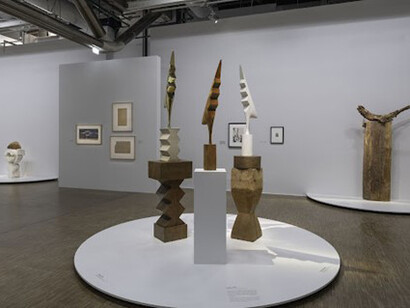 Sala dedicada a la serie del Gallo iniciada en 1924. Constantin Brâncuși. Centre Pompidou, París. Foto AKEZ