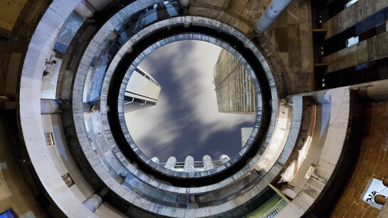 Image Building. Courtesy of The Frist Center