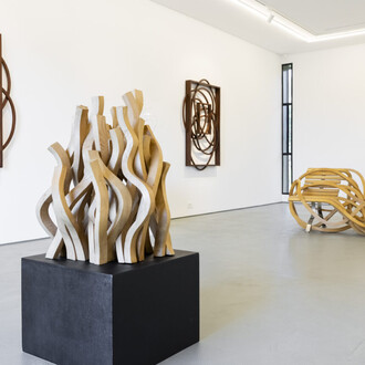 Pablo Reinoso, Oscillations, exhibition view. Courtesy of Xippas