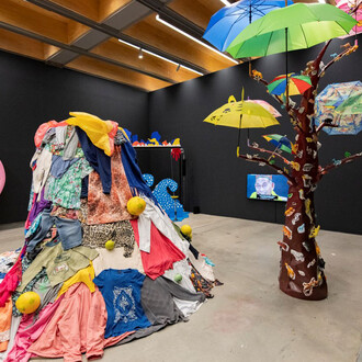 Para crianças: experiências com a arte desde 1968, vista da exposição. Cortesia da Pinacoteca