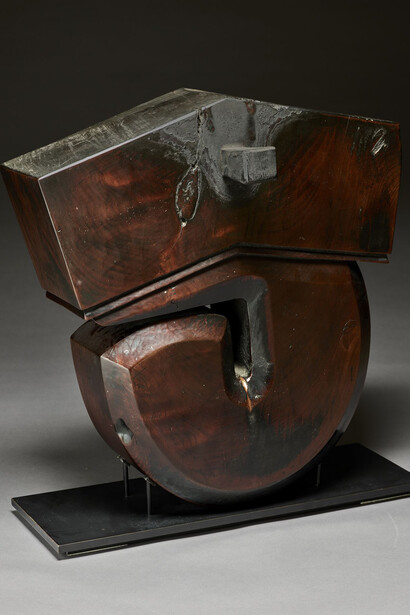 A Jizai Kagi (wooden kettle hanger), Taisho (1912-1926) or Showa (1926-1989) era, early 20th century. Courtesy of Crow Museum of Asian Art