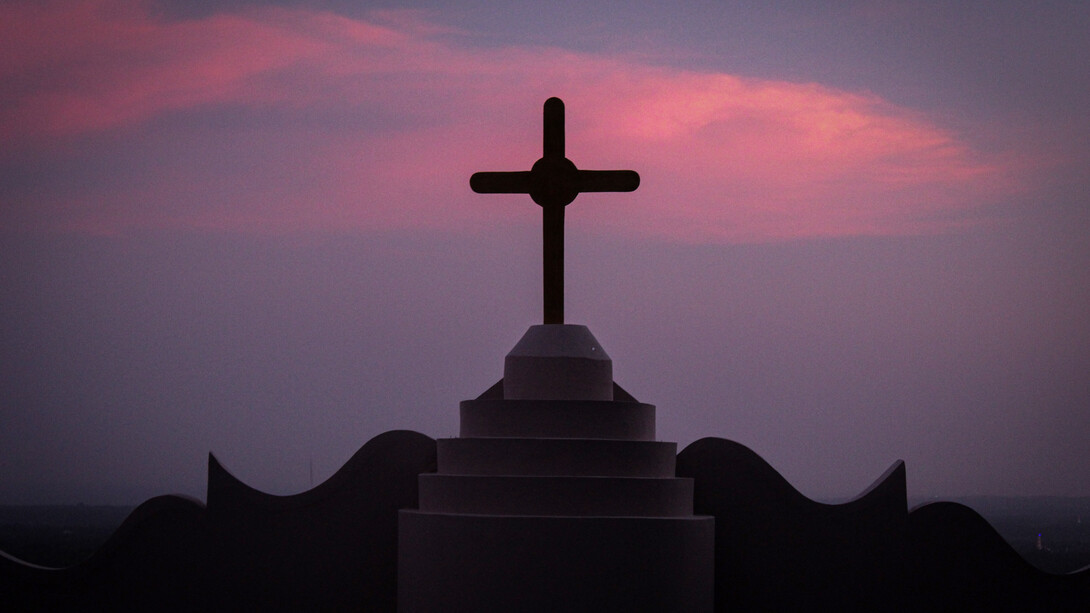 El monoteísmo se fundamenta en la adoración de un único dios todopoderoso