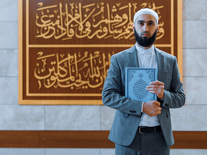 Islam et immigration. Les mariages mixtes pourraient être un moyen de faciliter l'intégration et d'améliorer les attentes économiques et sociales des nouvelles familles et de leurs enfants en les mettant sur un pied d'égalité avec les habitants des pays d'accueil