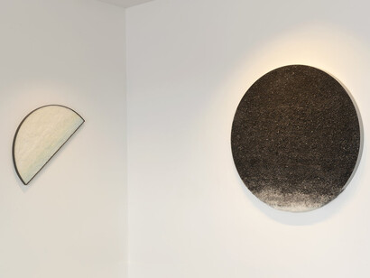 Rachelle Reichert, Rock, cloud, cloth, exhibition view. Courtesy of Sarah Shepard Gallery
